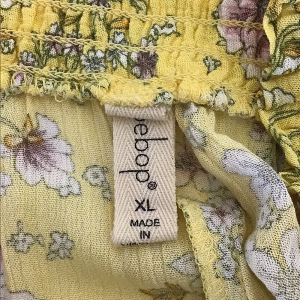 Bebop Yellow Floral Smocked Waist Ruffle Hem Shorts Women's XL - Picture 6 of 12